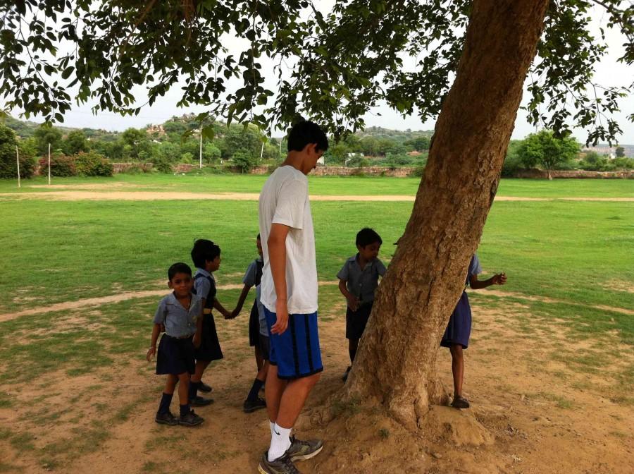 Vikram Seethepalli with students